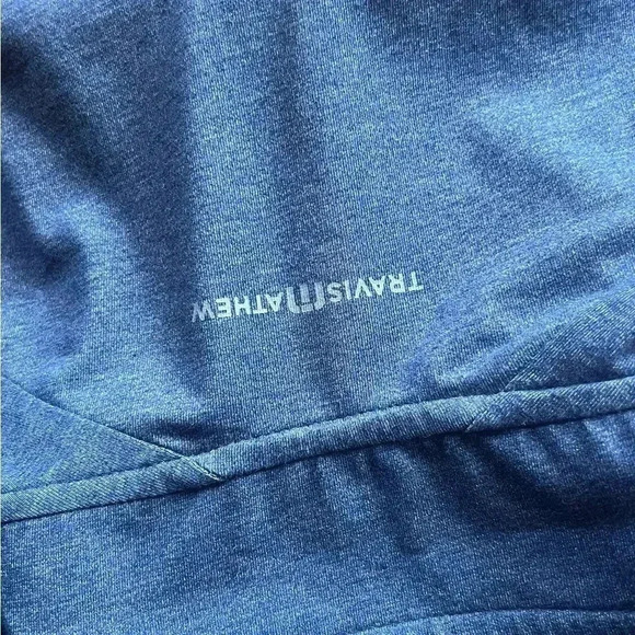Travis Mathew Pullover Men’s Size Large - Picture 10 of 11